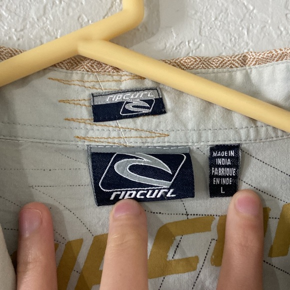 Rip Curl Long sleeve western style button up - Picture 2 of 3